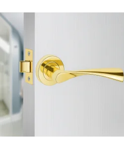 Astrid Design Modern Polished Brass Lever Latch Door Handles On Rose - Golden Grace Astrid Design Modern Polished Brass Lever Latch Door Handles On Rose - Golden Grace