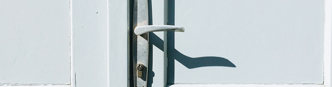 Door Handles 101: Understanding the Different Types and Materials Door Handles 101: Understanding the Different Types and Materials